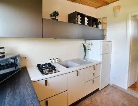 アパート In With Sea View, Terrace, Air Conditioning, Wi-fi *