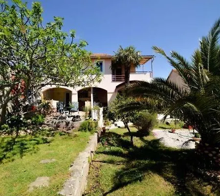 アパート In With Sea View, Terrace, Air Conditioning, Wi-fi Pakoštane