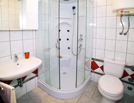 アパート In With Sea View, Terrace, Air Conditioning, Wi-fi Pakoštane